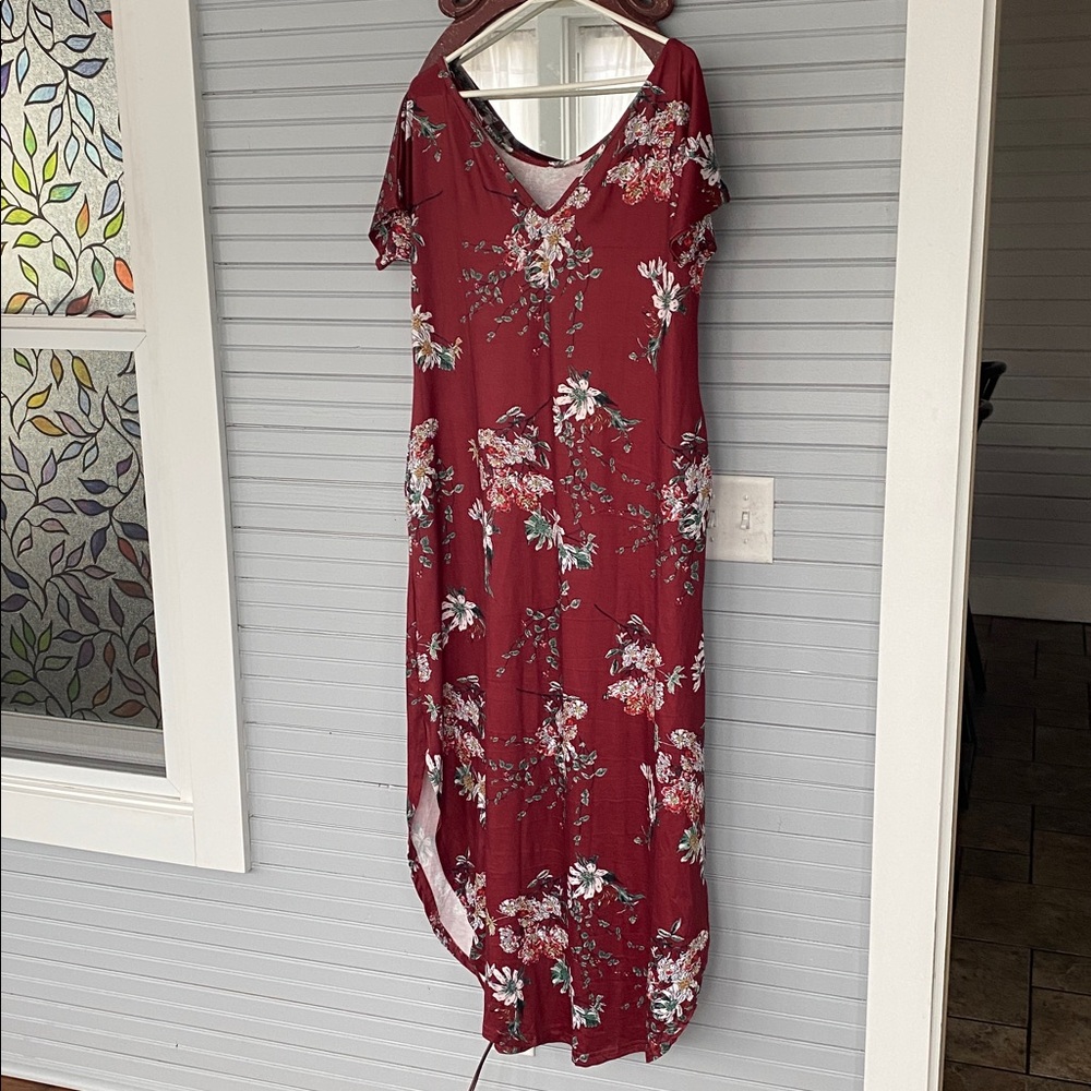 Women’s long size medium dress with flower design
